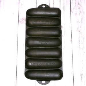 Fully Marked Wagner Ware Sidney -0- Corn Stick Pan