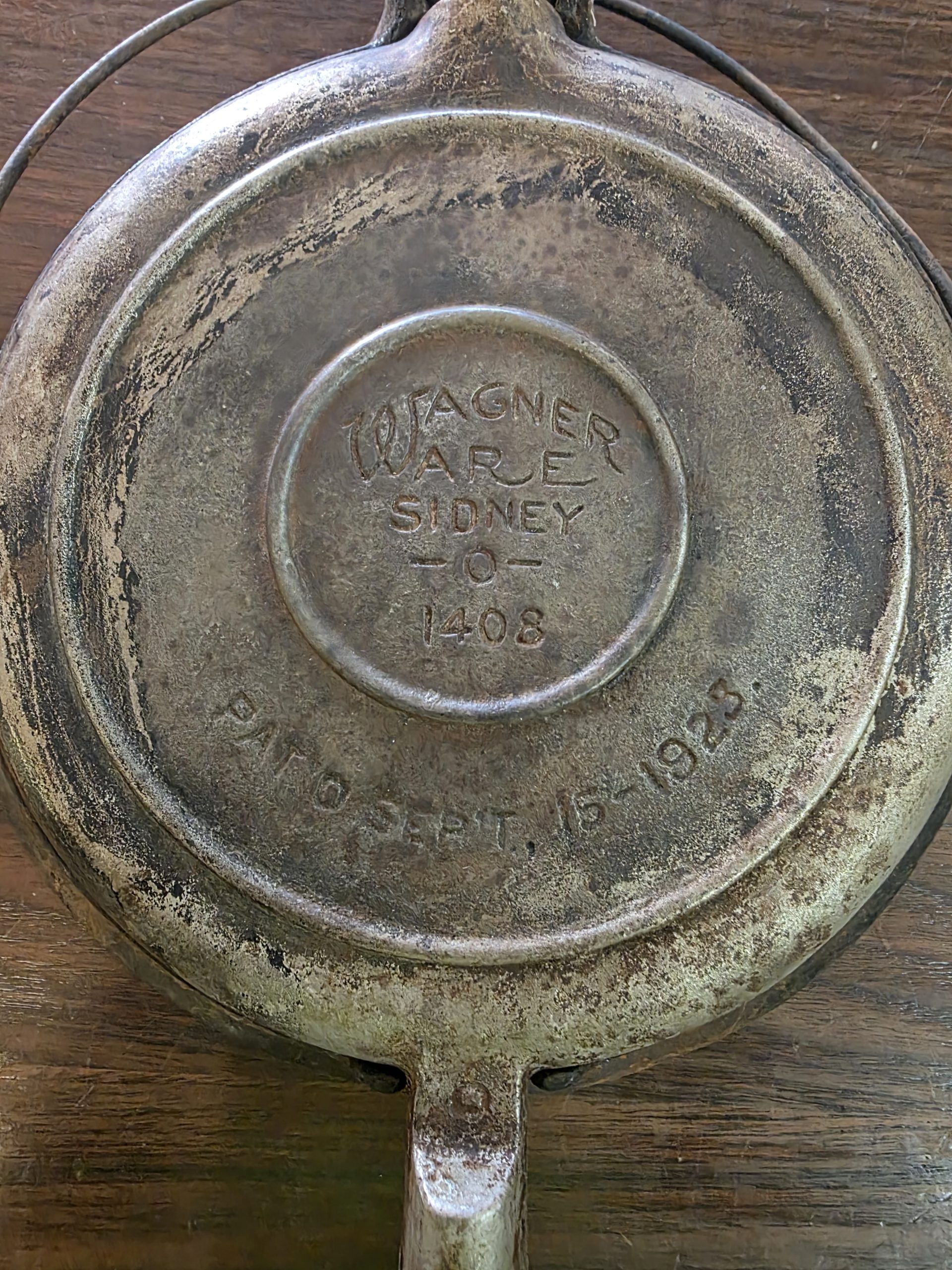 Wagner Ware Sidney -O- Waffle Iron #1408 - Image 6