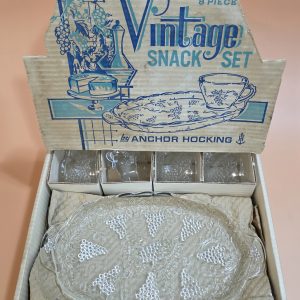 Anchor Hocking Serva-Snack Set